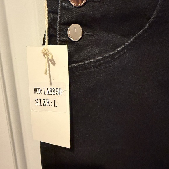 LA Girl Black Women's Jeans Overalls Size Large NWT - Picture 7 of 8